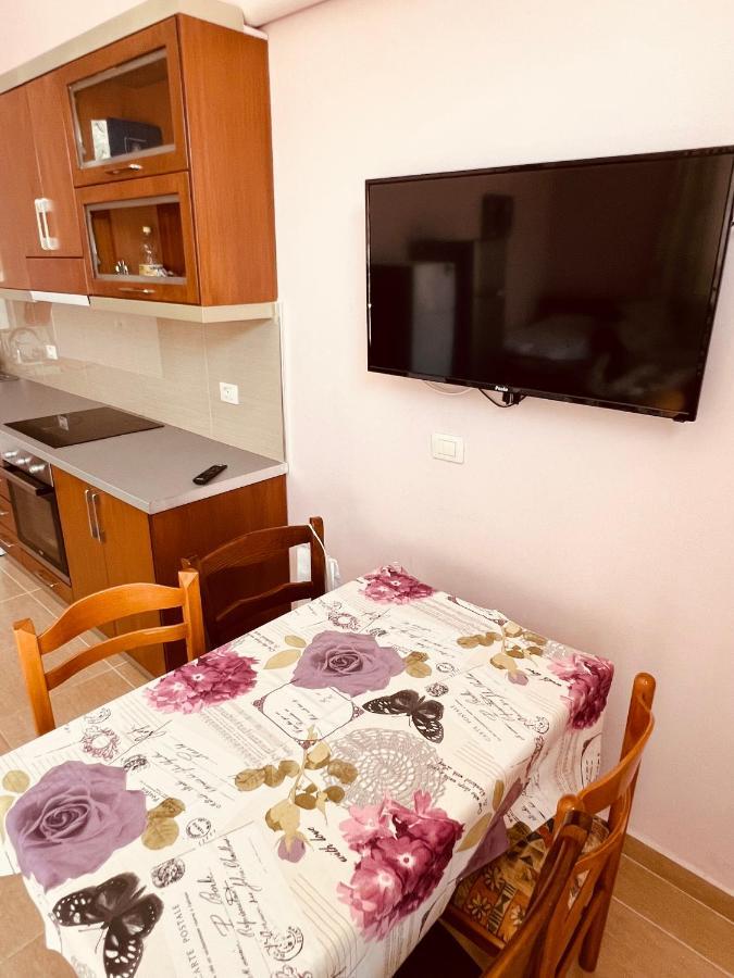Sana Apartment Саранда Екстер'єр фото